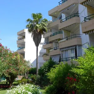 https://apartamentos-colon.catalonia-hotels.com