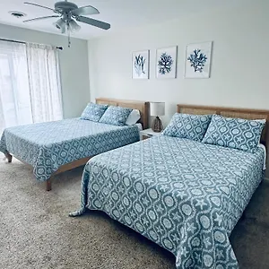  Apartment Cozy Walking Distance From With Private Patio United States